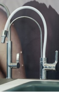 KLUDI BINGO STAR jednouchwytowa bateria kuchenna, wyciągana biała wylewka